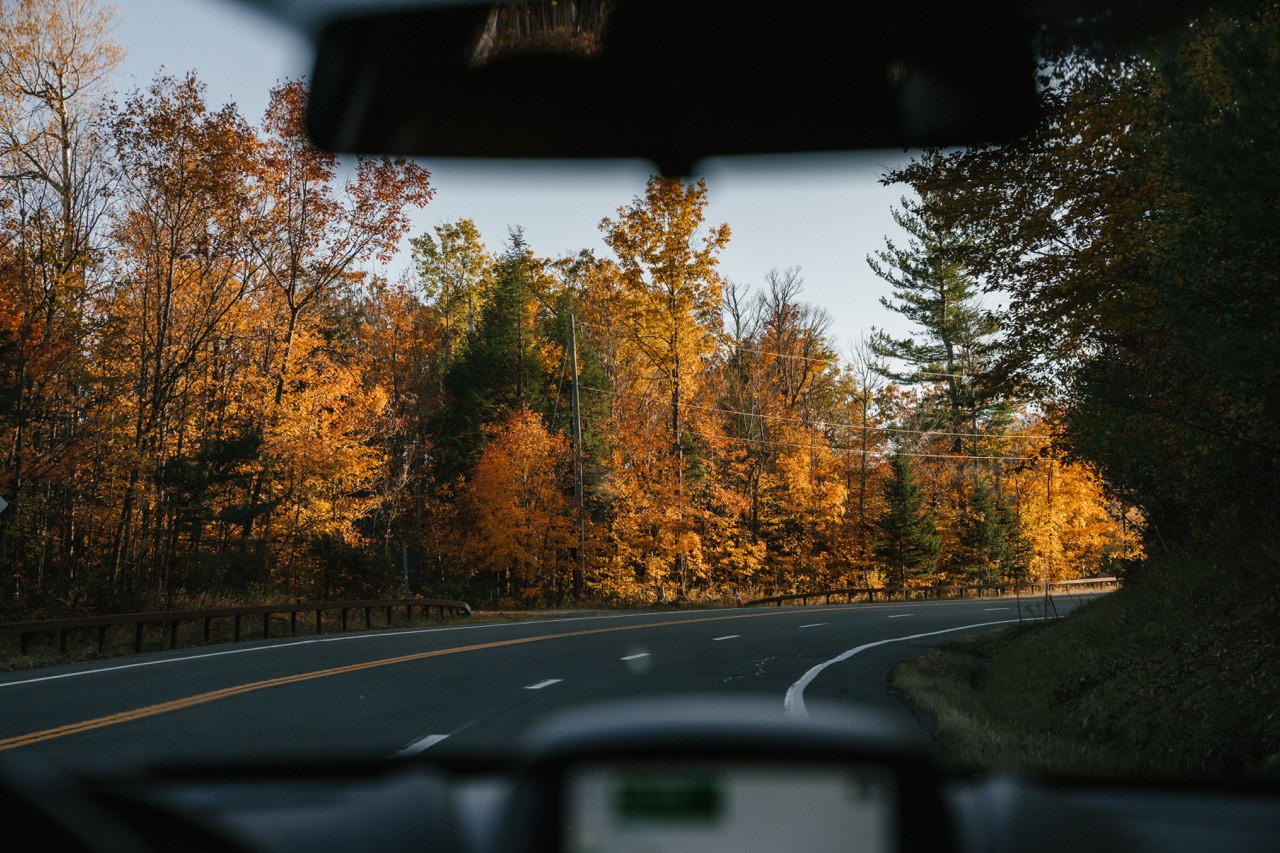 Met Herfst de Weg Op - 8 Tips voor Veiliger Autorijden tijdens dit seizoen