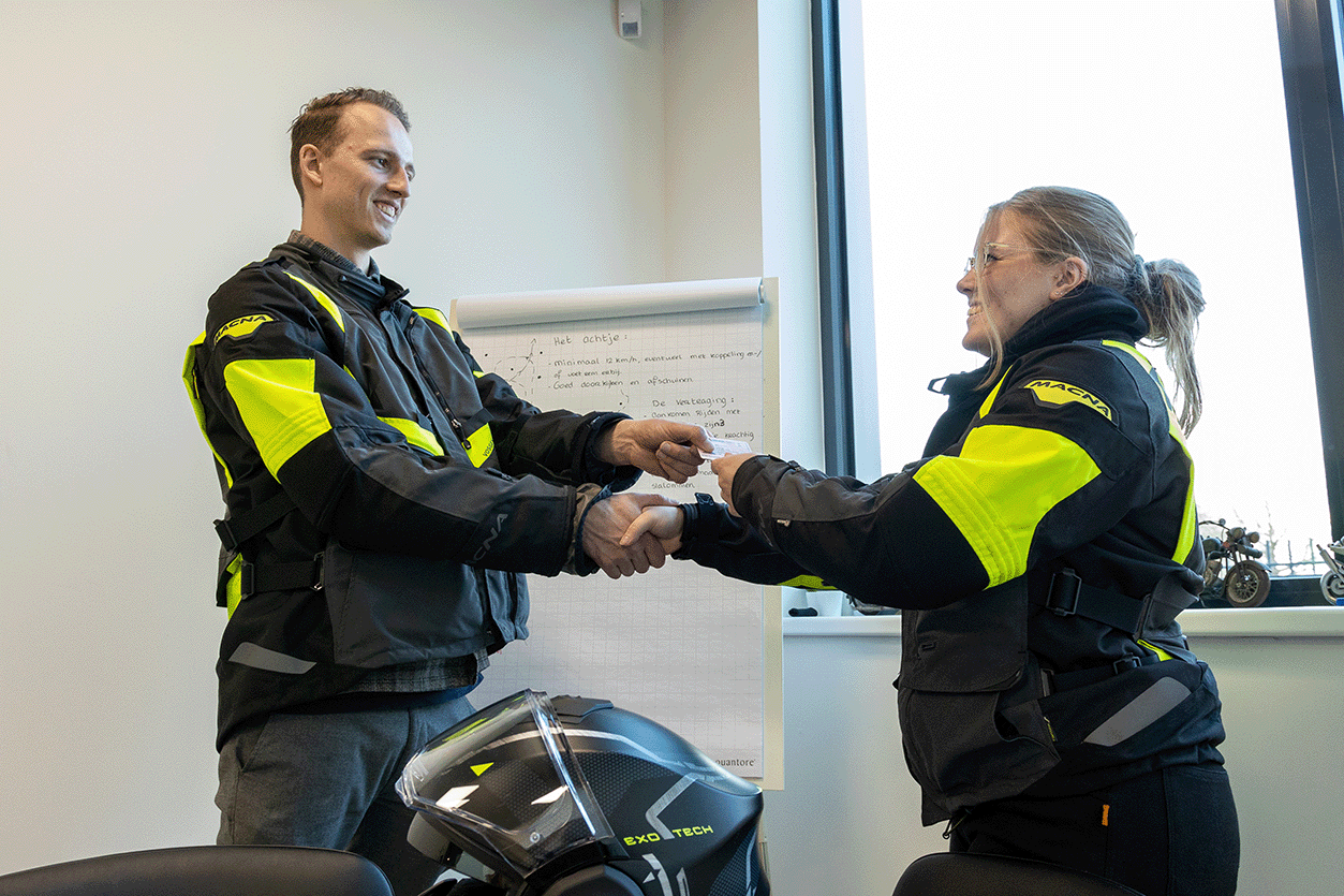 Vanaf welke leeftijd mag je officieel met een bepaald voertuig rijden?